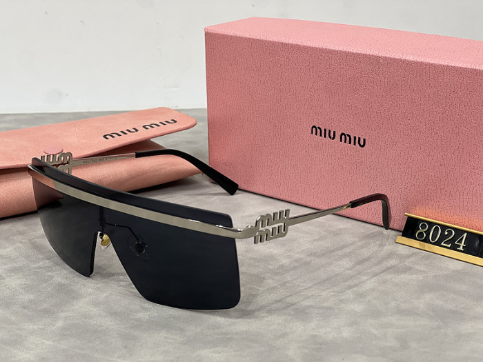 Blue light blocking sunglasses with the box and case ,G25-925-929