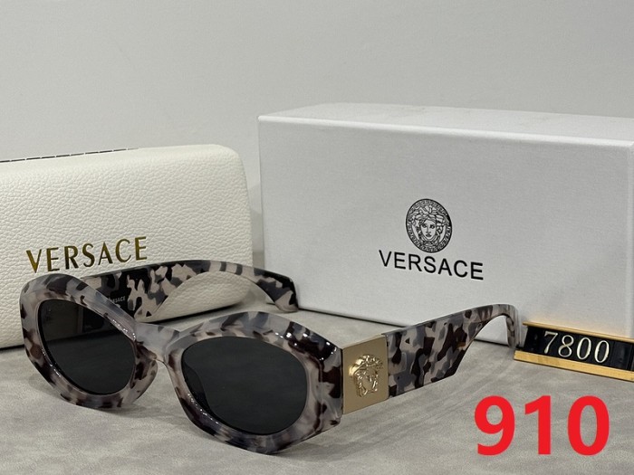 Blue light blocking sunglasses with the box and case ,G25-909-913