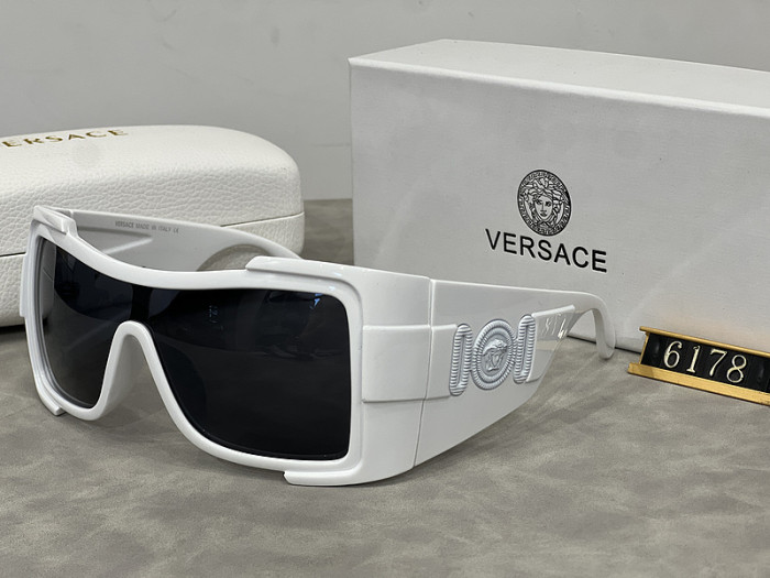 Blue light blocking sunglasses with the box and case ,G25-946-953