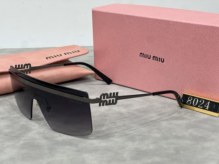 Blue light blocking sunglasses with the box and case ,G25-925-929
