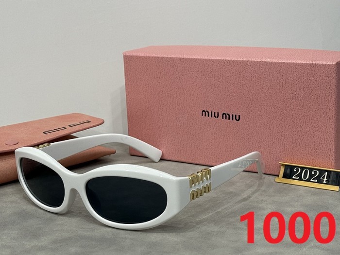 Blue light blocking sunglasses with the box and case ,G25-995-1001