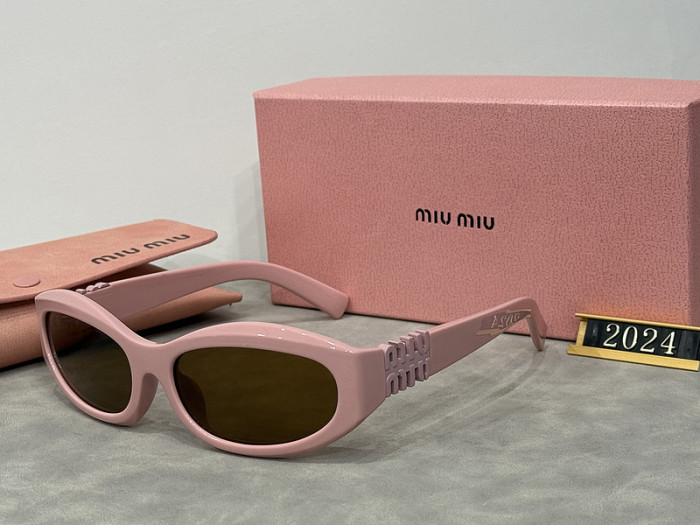 Blue light blocking sunglasses with the box and case ,G25-995-1001