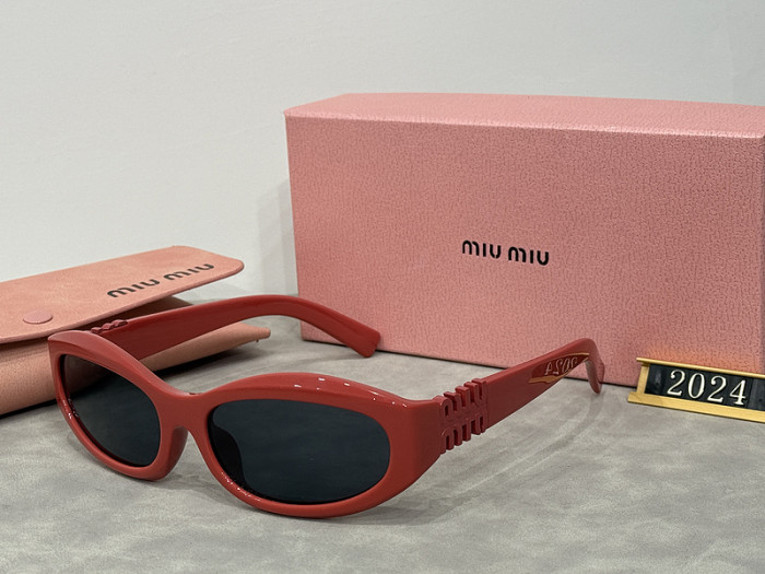 Blue light blocking sunglasses with the box and case ,G25-995-1001
