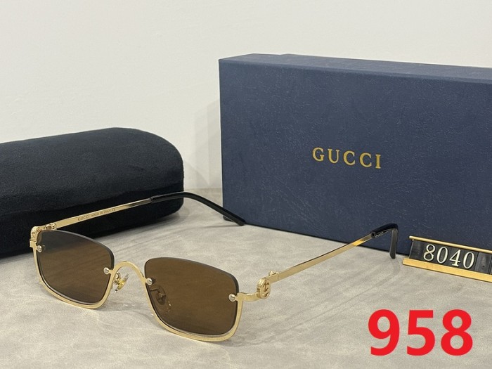Blue light blocking sunglasses with the box and case ,G25-954-959