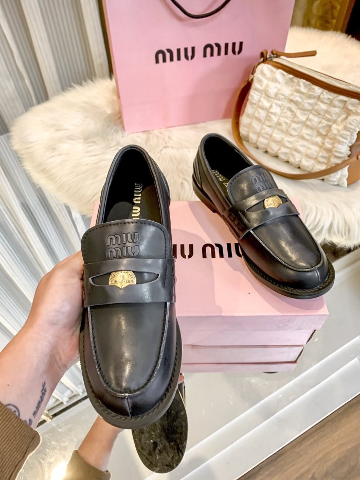Women flat shoes, size 35-40, SS60-138-139