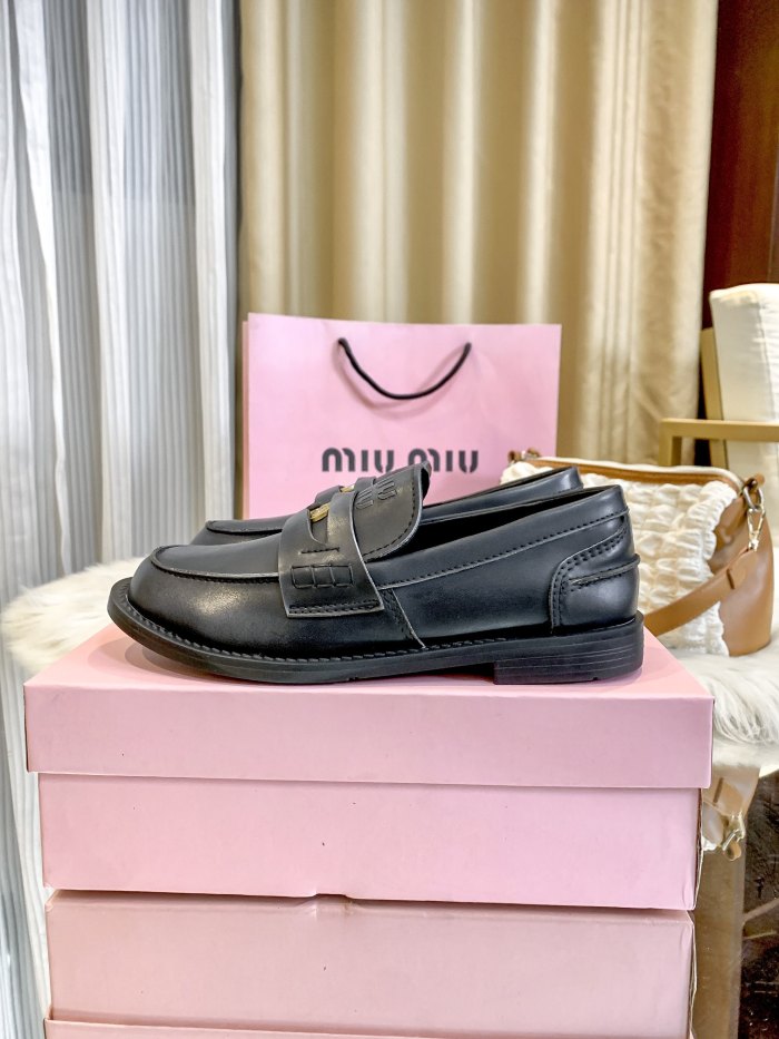 Women flat shoes, size 35-40, SS60-138-139