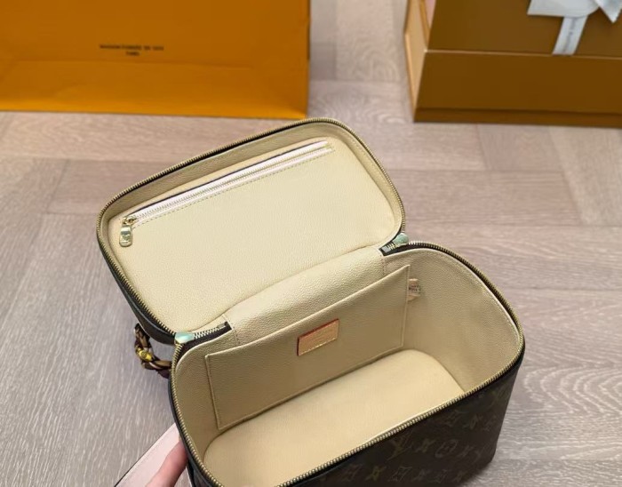 split leather makeup bag ,4A ,size 23x17cm,no box,  B88-109
