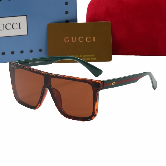 Blue light blocking sunglasses with the box and case ,G25-1077-1082
