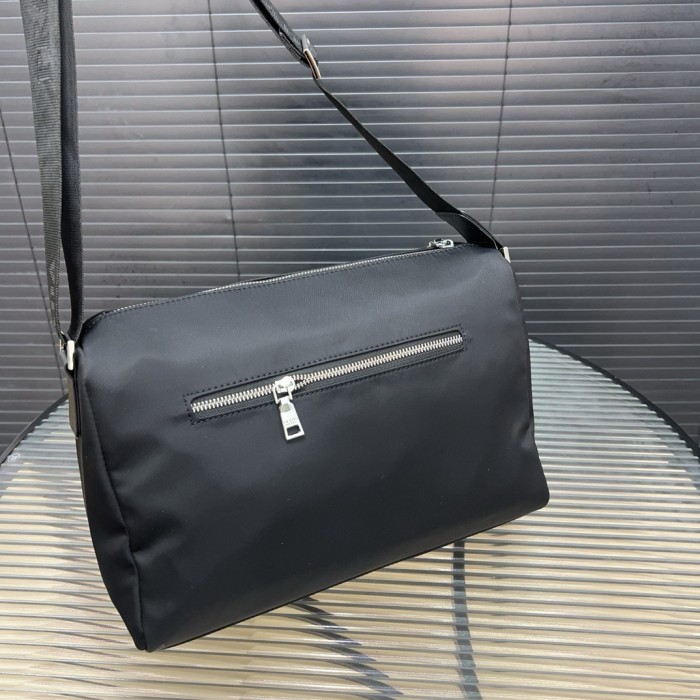 Nylon bag ,3A , size 32x22cm,no box,  B68-80