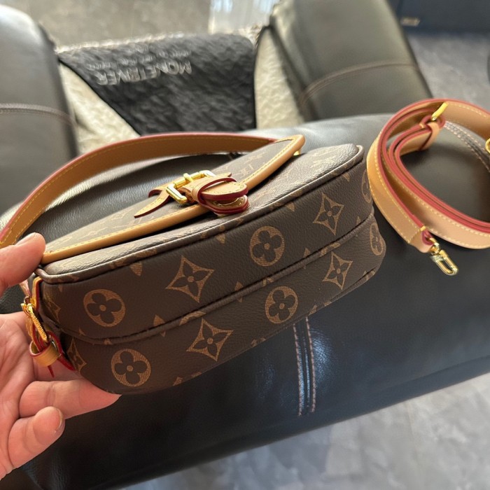 Split leather bag ,3A , size 20x16cm,no box,  B68-77