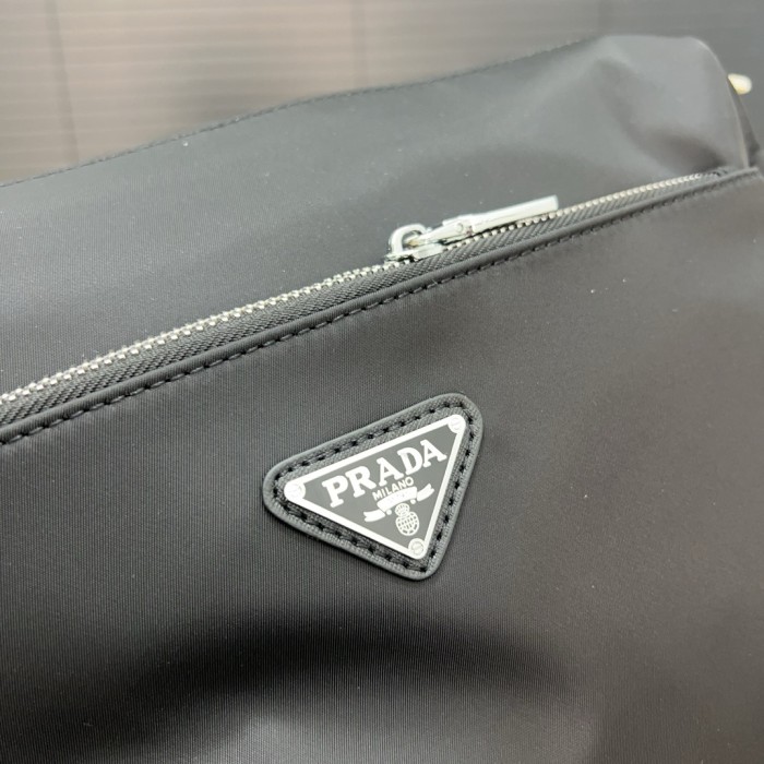 Nylon bag ,3A , size 32x22cm,no box,  B68-80