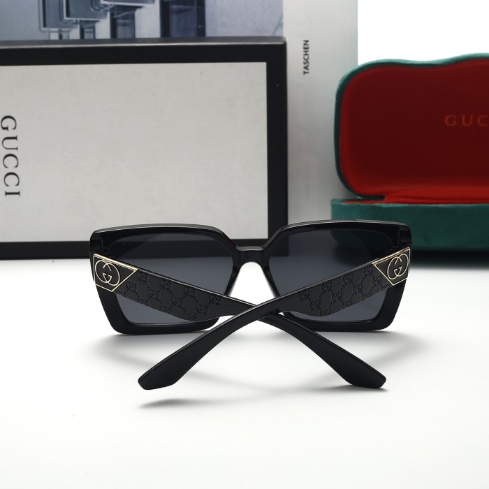 Blue light blocking sunglasses with the box and case ,G25-1152-1156