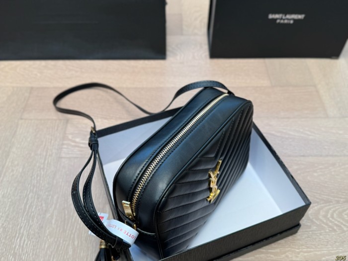 Split leather bag ,3A , size 22x15cm,no box,  B68-83