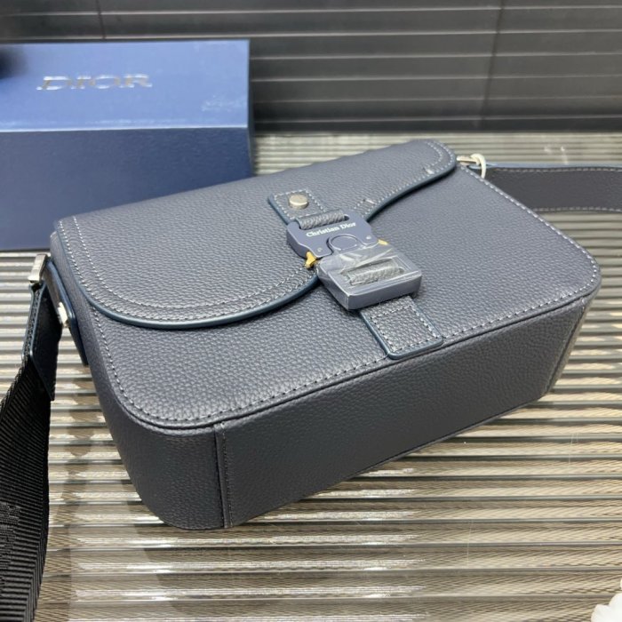 Split leather bag ,3A ,size 23x18cm,no box,  B75-138