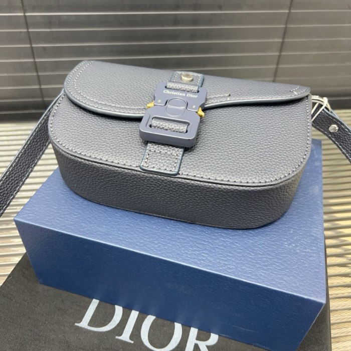 Split leather bag ,3A ,size 20x13cm,no box,  B75-139