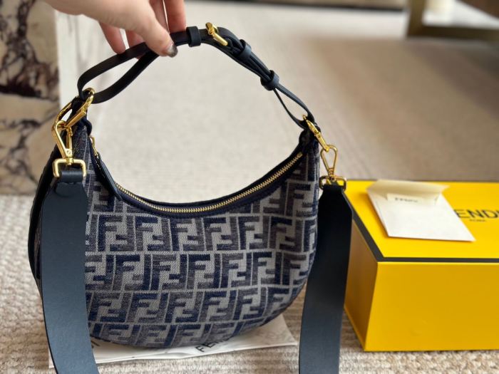Canvas split leather bag ,4A ,size 26cm,no box,  B88-110