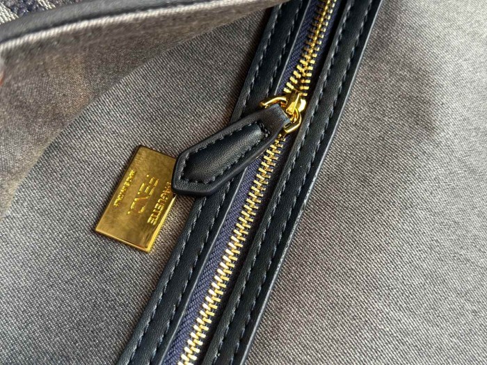 Canvas split leather bag ,4A ,size 27cm,no box,  B88-111