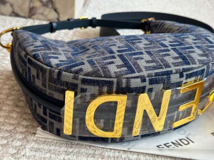 Canvas split leather bag ,4A ,size 26cm,no box,  B88-110