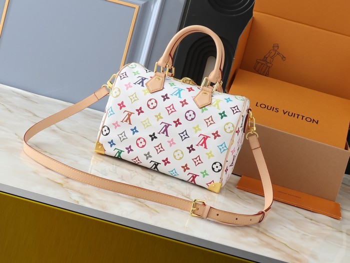 Leather bag ,5A ,size 25x19x15cm/30x21x17,no box,  B88-140-141