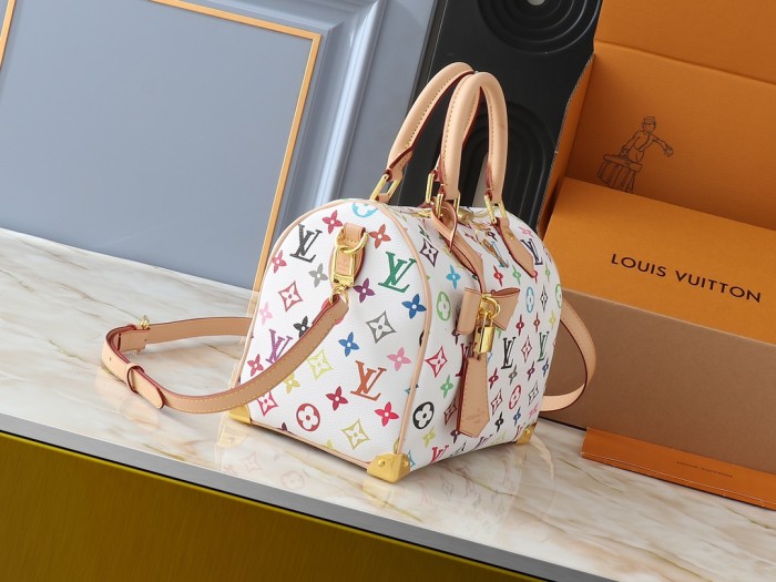 Leather bag ,5A ,size 25x19x15cm/30x21x17,no box,  B88-140-141