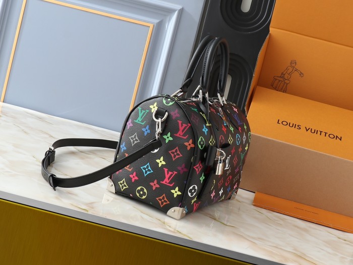 Leather bag ,5A ,size 25x19x15cm/30x21x17,no box,  B88-142-143