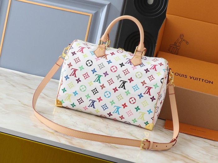 Leather bag ,5A ,size 25x19x15cm/30x21x17,no box,  B88-140-141