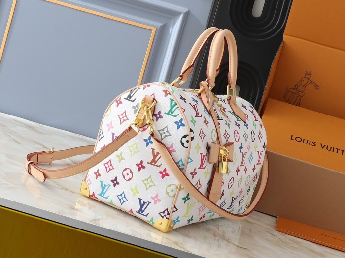 Leather bag ,5A ,size 25x19x15cm/30x21x17,no box,  B88-140-141