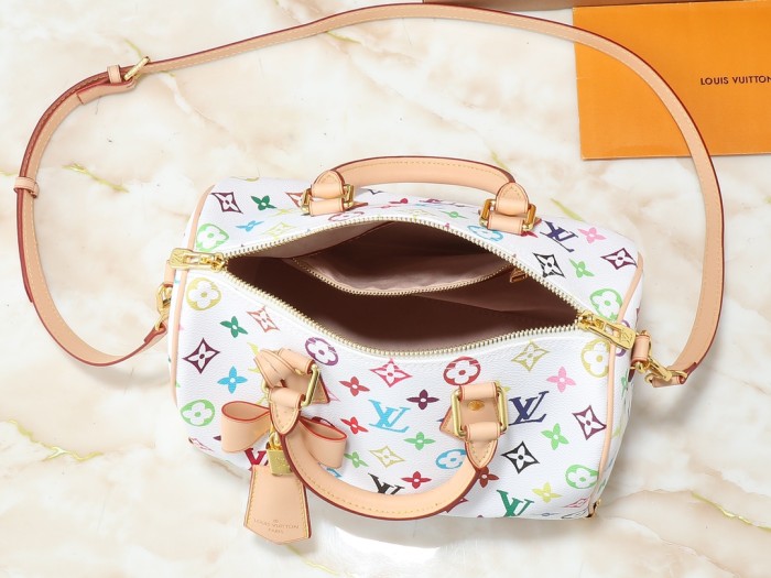 Leather bag ,5A ,size 25x19x15cm/30x21x17,no box,  B88-140-141