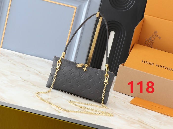 Leather bag ,5A ,size 25x13x5cm,no box,  B88-118