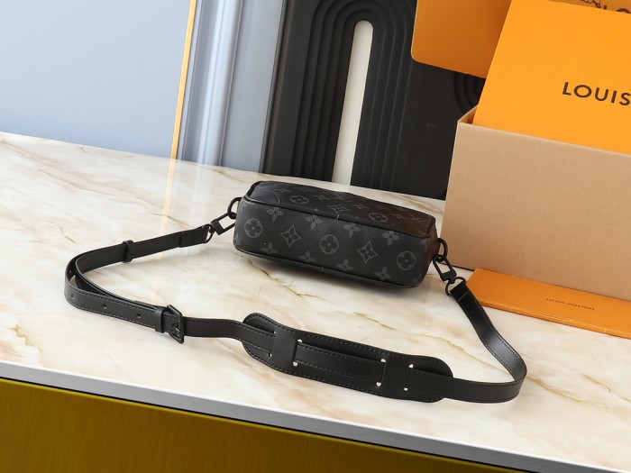 Leather bag ,5A ,size 20x13x6.5cm,no box,  B88-144