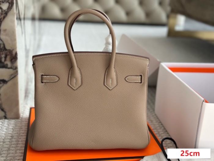Leather bag ,5A ,size 25cm,no box,  B110-18