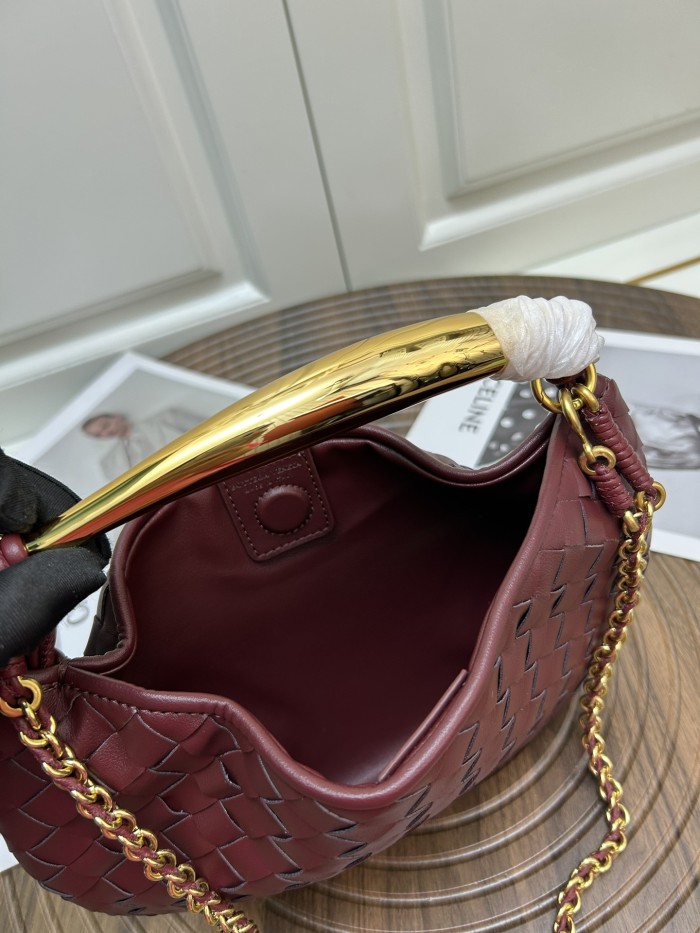 Leather bag ,5A ,size 20x33x4cm,no box,  B110-15
