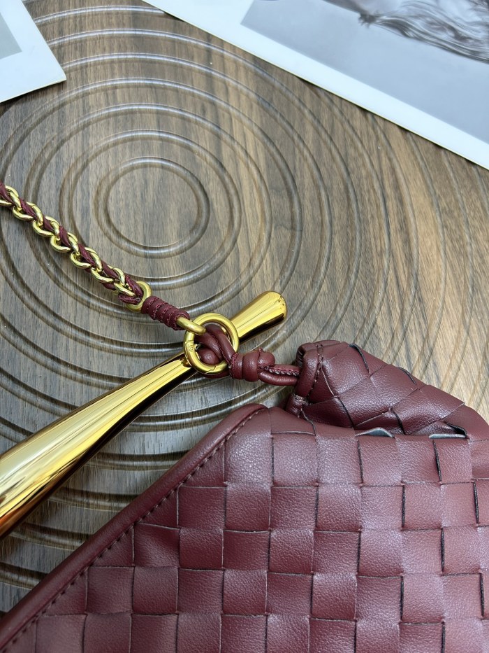 Leather bag ,5A ,size 20x33x4cm,no box,  B110-15