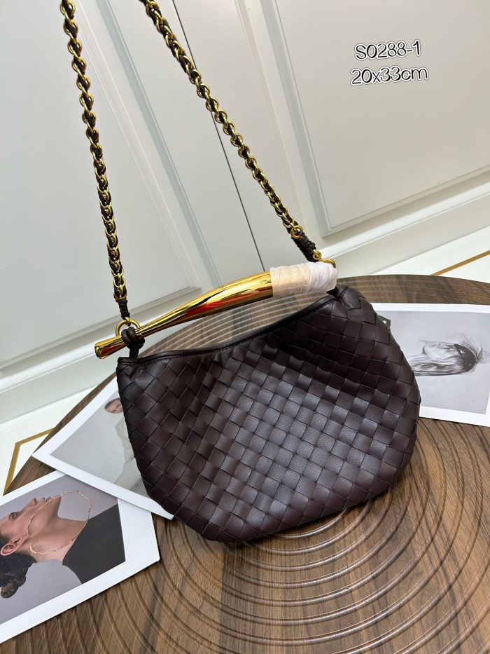 Leather bag ,5A ,size 20x33x4cm,no box,  B110-16