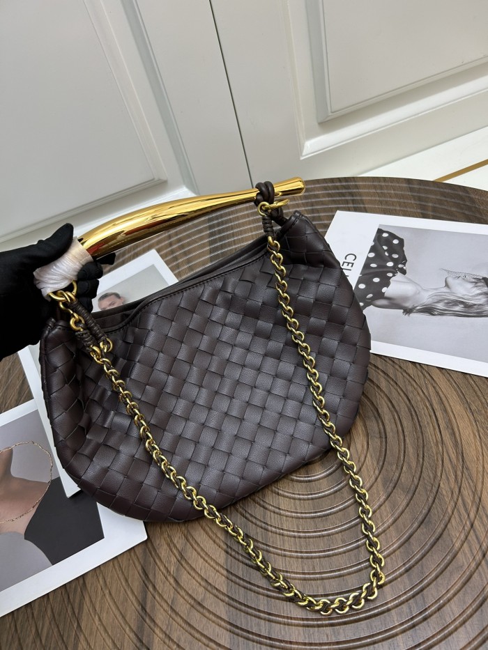 Leather bag ,5A ,size 20x33x4cm,no box,  B110-16