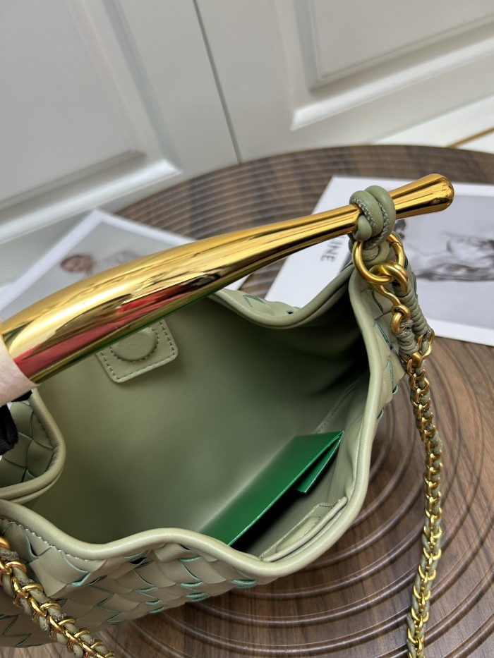 Leather bag ,5A ,size 20x33x4cm,no box,  B110-14