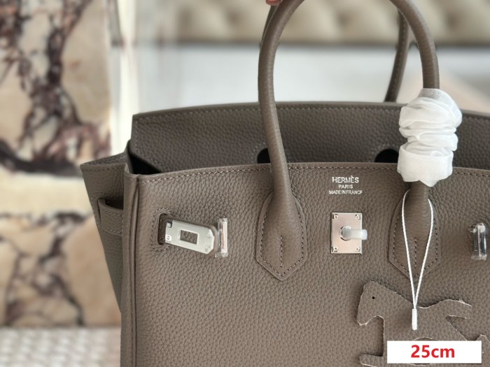 Leather bag ,5A ,size 25cm,no box,  B110-19