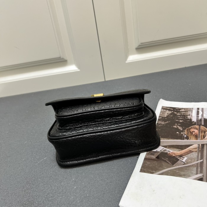 Leather bag ,5A ,size 18.5x12x8cm,no box,  B110-37