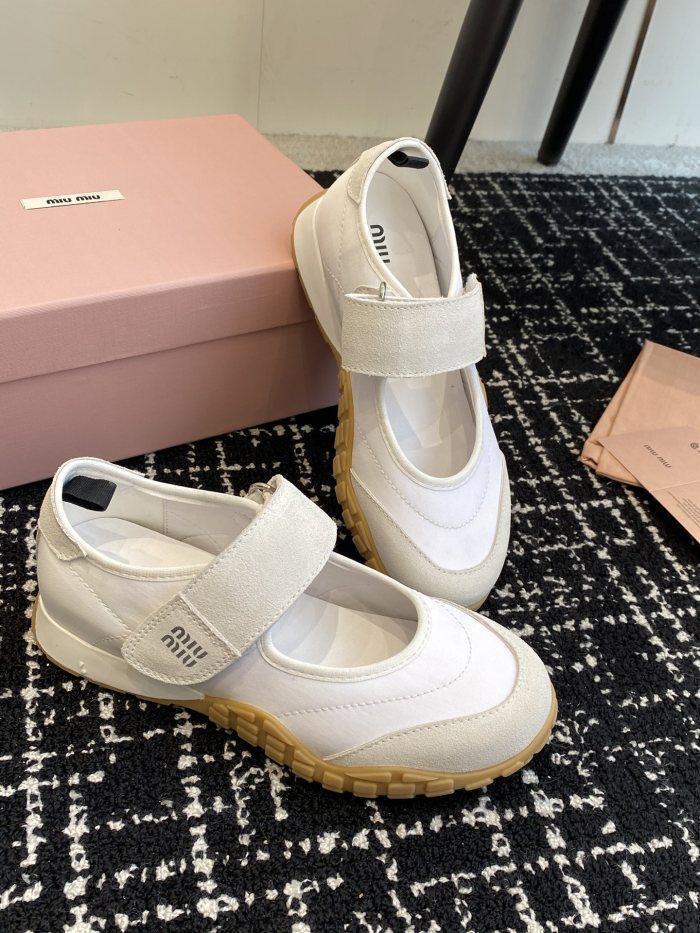 Women flat shoes,  size 35-40, SS70-104