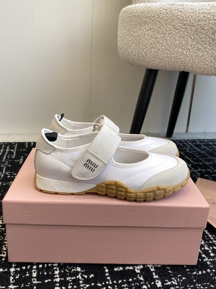 Women flat shoes,  size 35-40, SS70-104