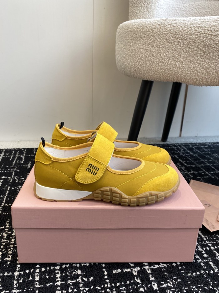 Women flat shoes,  size 35-40, SS70-105