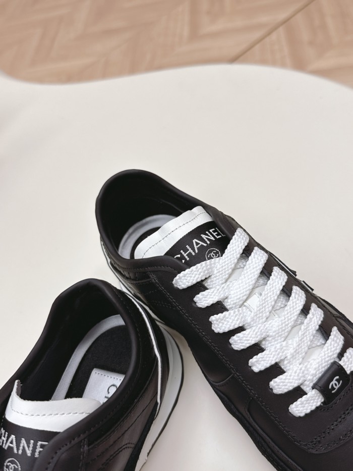 Women runner flat shoes,  size 35-40, SS70-100