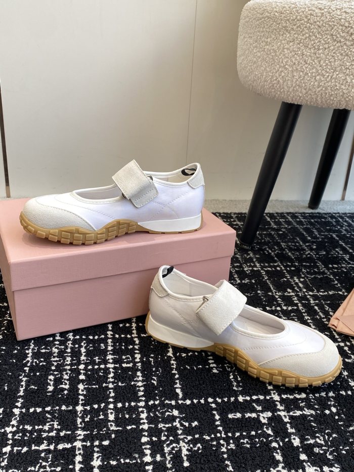 Women flat shoes,  size 35-40, SS70-104
