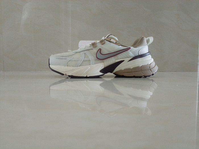 Women men  runner sneaker shoes,  with box,size 36-45，SS70-90