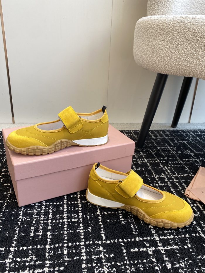 Women flat shoes,  size 35-40, SS70-105