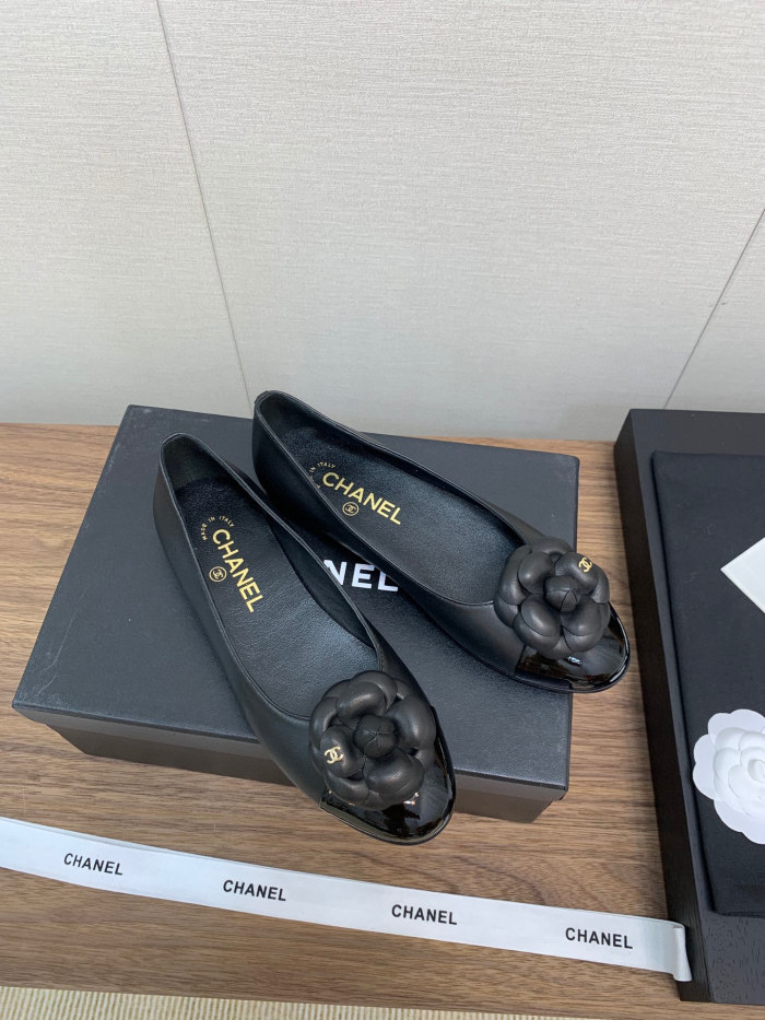 Women flat shoes,  size 35-40, SS60-203-205