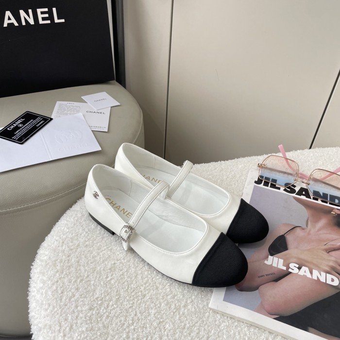 Women flat shoes,  size 35-40, SS60-210-211