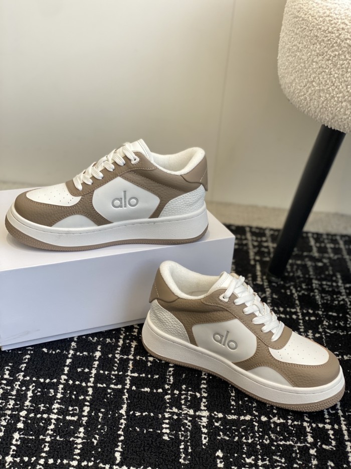 Women runner flat shoes,  size 35-40, SS70-120