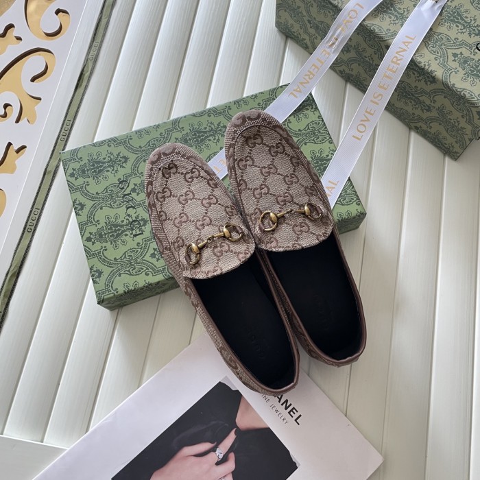 Women flat shoes,  size 34-42, SS60-235