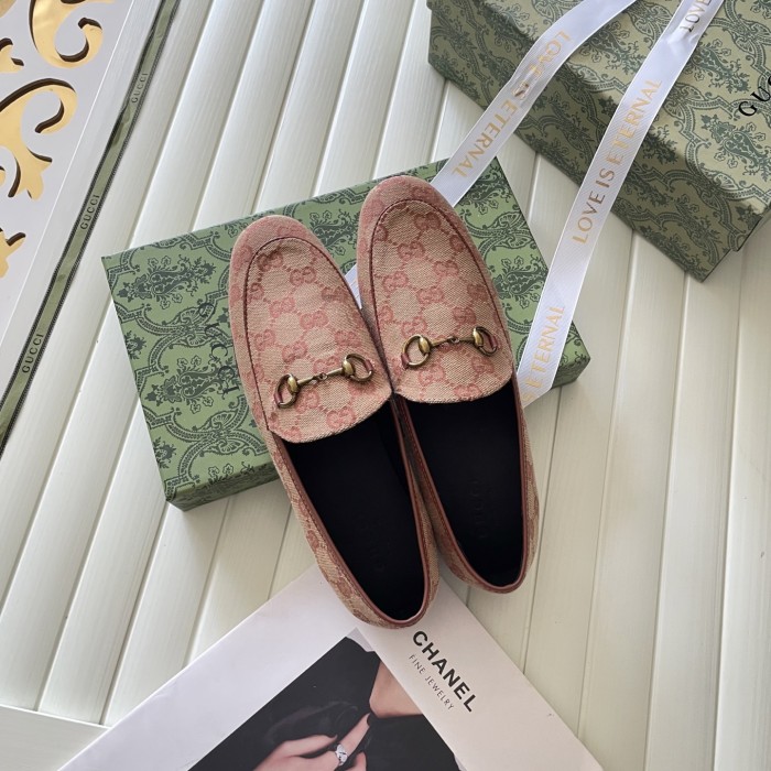 Women flat shoes,  size 34-42, SS60-240